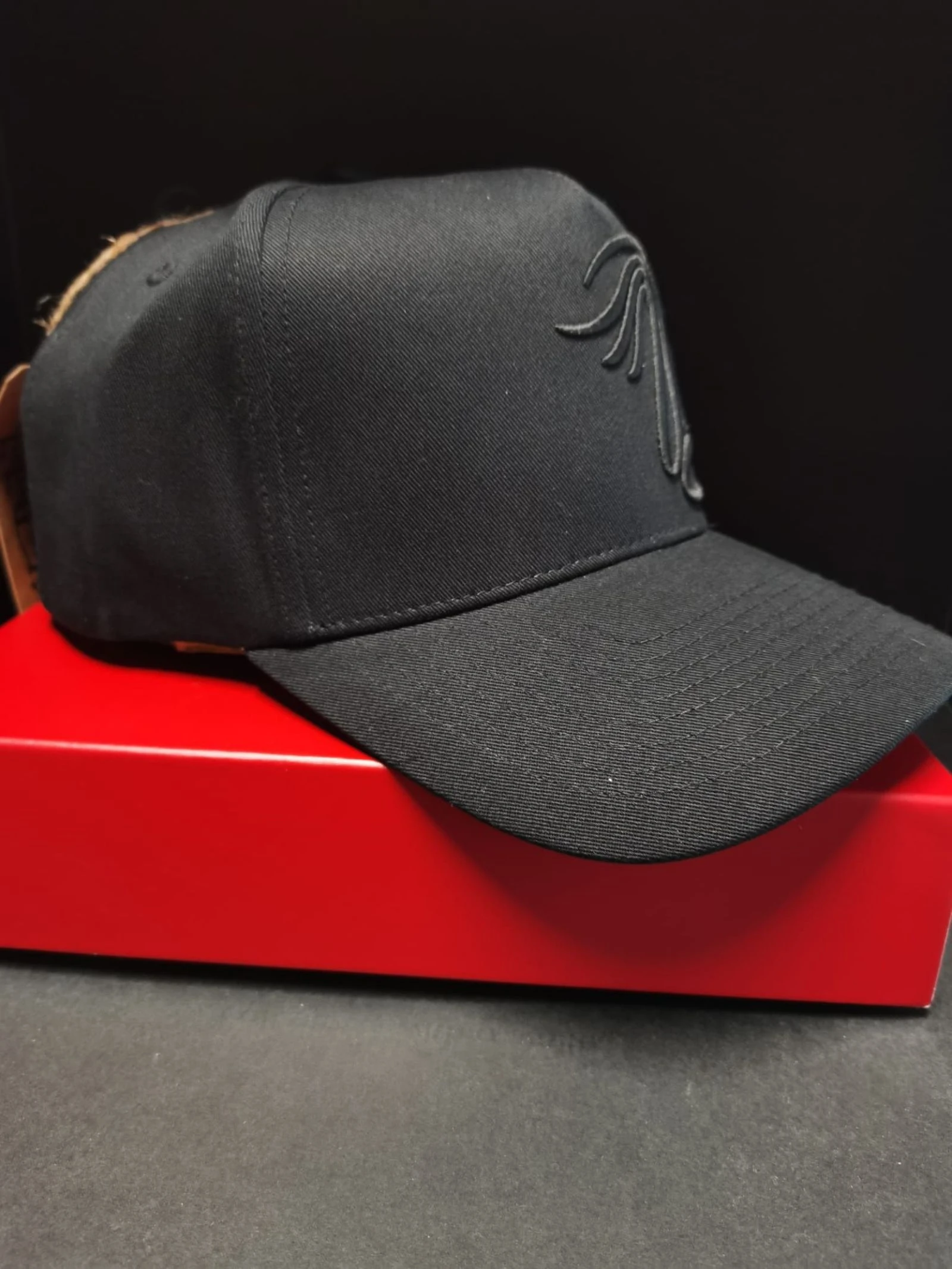 Von Ducht Cap – photo 5